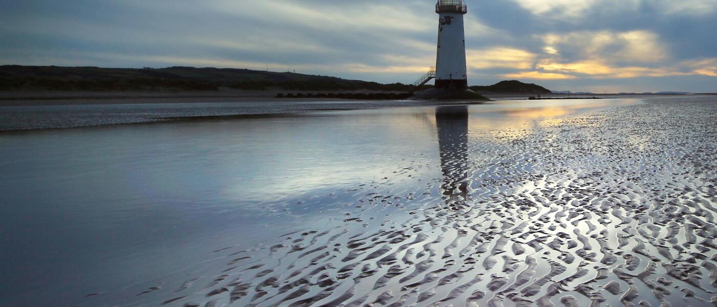 Harlescott Grange Easter Trip to Talacre Beach
